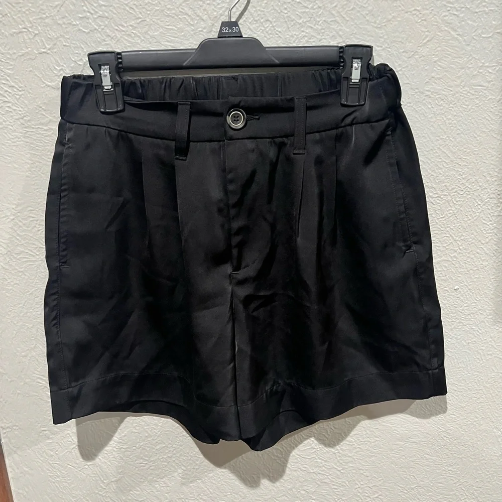 Black High-Waist Pleated Dress Shorts Dictionary Size Small 4-6 EUC